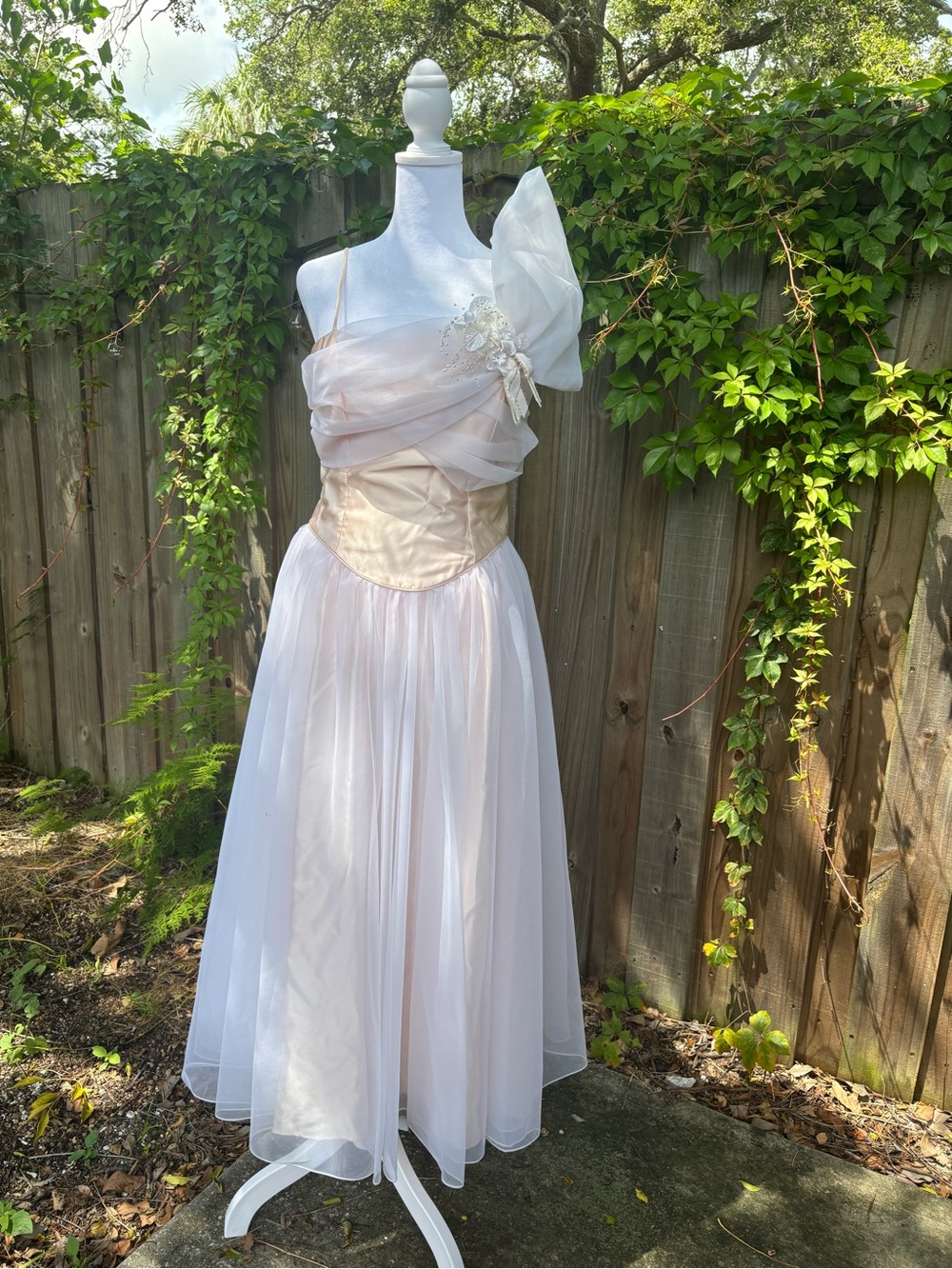 Vintage ballerina pink prom/party dress